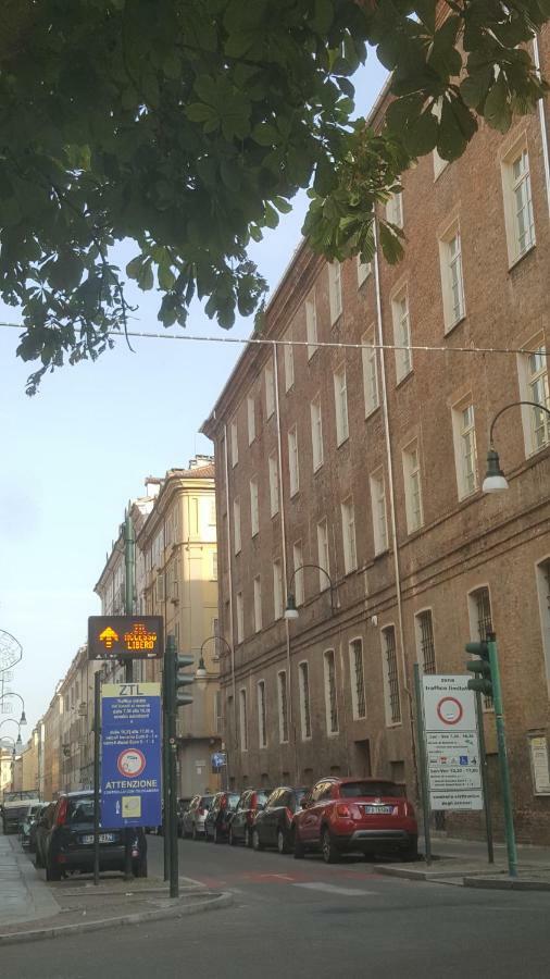 Un Soffice Nido Nel Cuore Di Torino Bagian luar foto